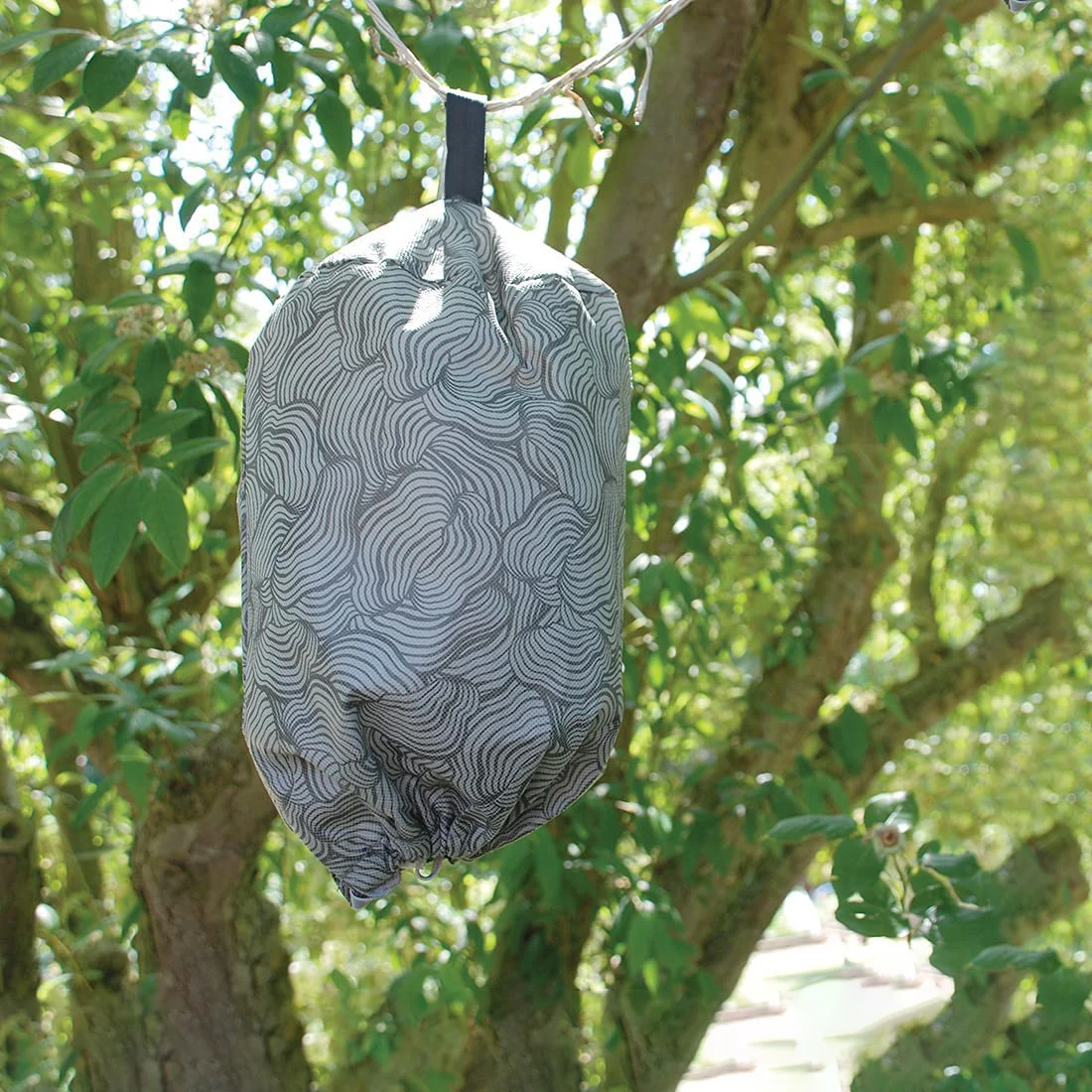 Outdoor Fruit Tree Non-woven Fabrics Insect Deterrent Nest Shaped Wasp Repeller