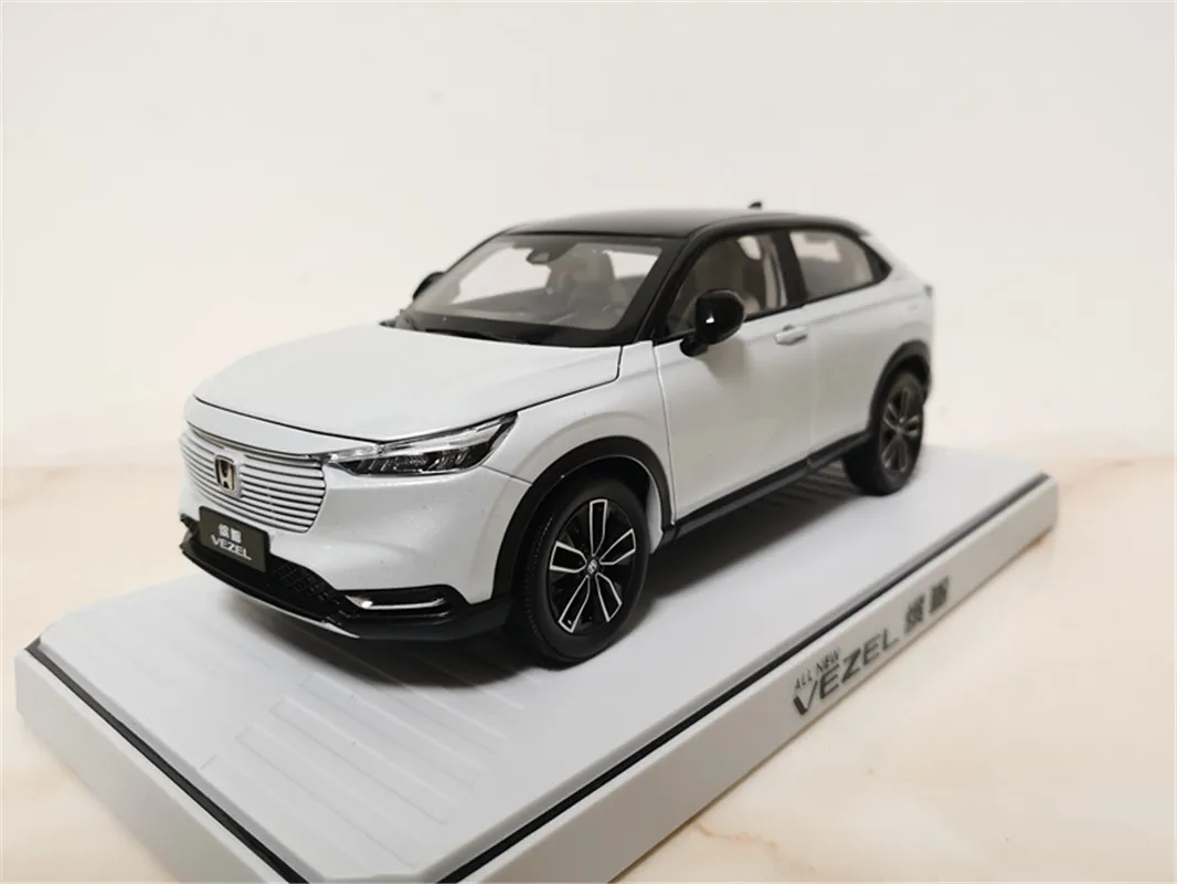 

1/18 для Honda VEZEL 2023 литая металлическая Модель автомобиля игрушки подарки хобби демонстрация коллекции белый/фиолетовый