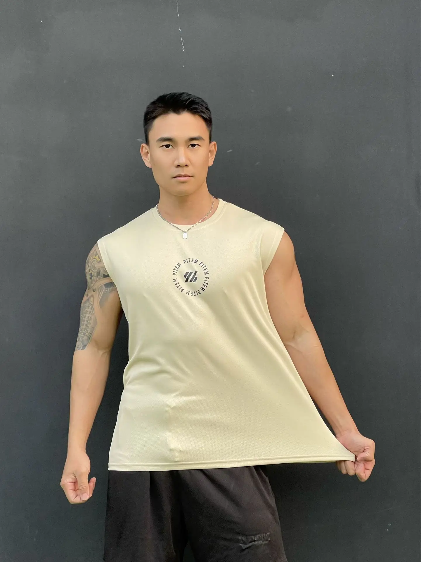 New Mens Gym Tank top Men Fitness Sleeveless Shirt Male Mesh Breathable Fitness Sports Vest Undershirt Gyms Running Vest Men S79379f00019c4074aa5edff29659677da
