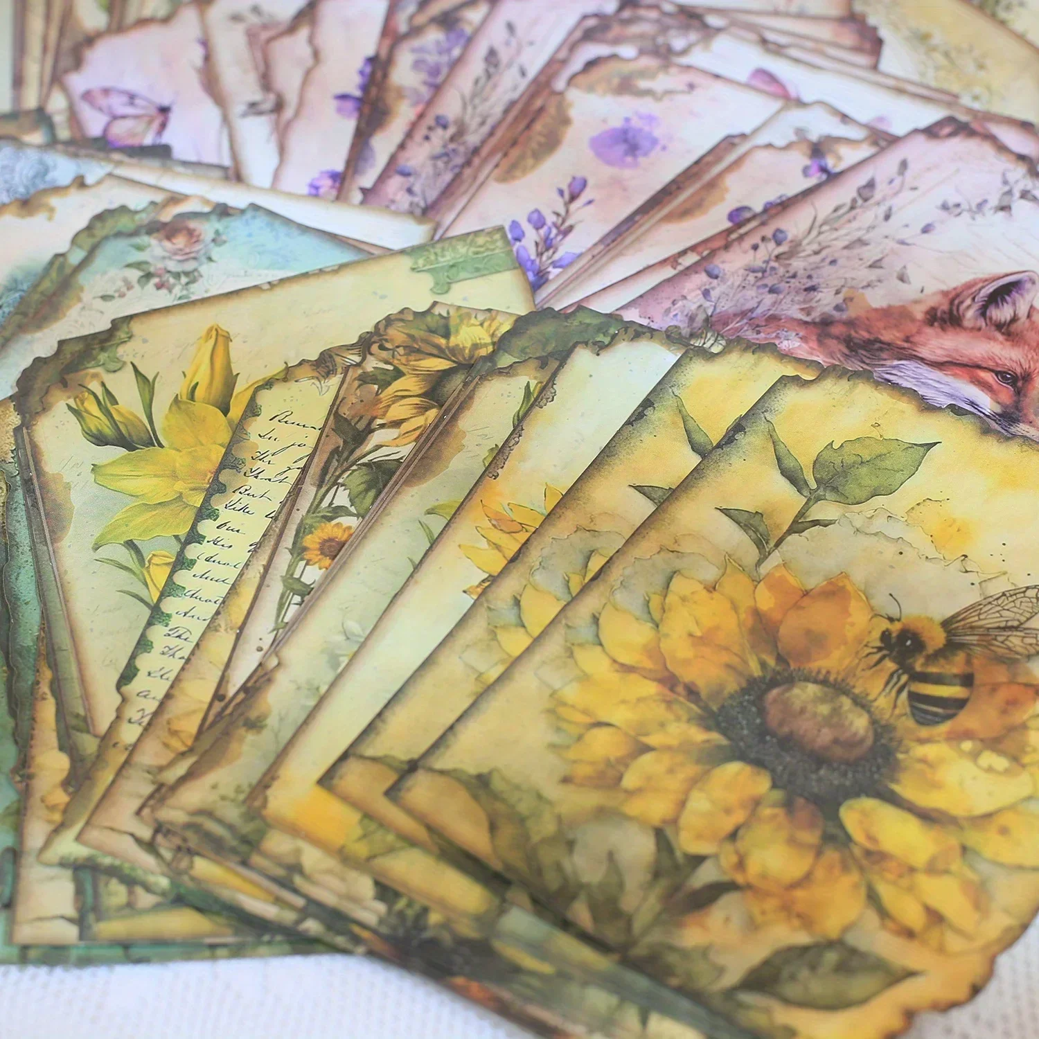 30 sheets Vintage Scrapbook Paper Flower Materials Paper for Junk Journal Supplies DIY Collage Wall Decor Diary Craft