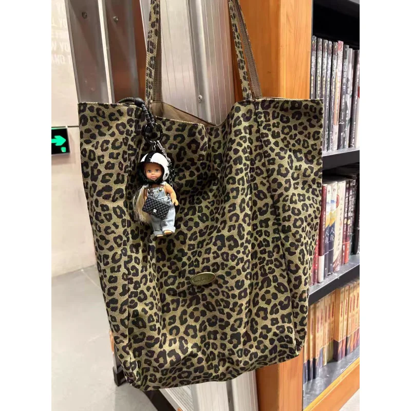 Women's Leopard Canvas Tote Bag Spring and Autumn New Fashion College Style Casual Large Capacity Commuter Bag