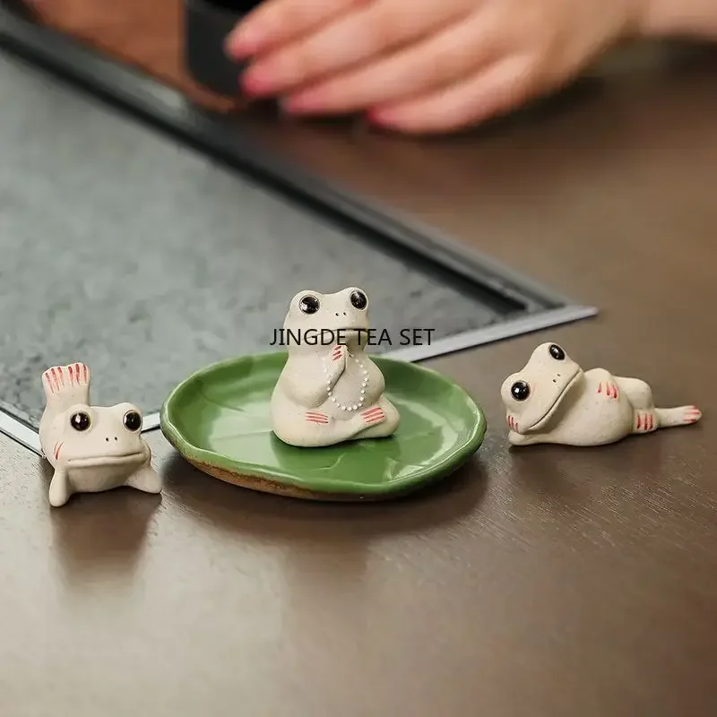 Ceramic Cute Frog Tea Pet Chinese Kung Fu Tea Zen Lotus Tea Set Desktop Ornament