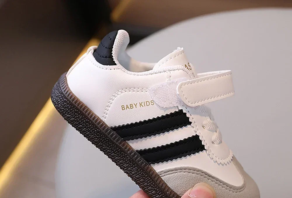 Kids Barefoot Walking Shoes - Fashion Sneakers for Boys  Girls Wide Toe Tennis Flats