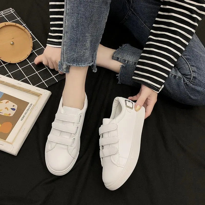 

Leather Men's Shoes Luxury Brand England Trend Casual Shoes Men Sneakers Breathable Leisure Male Footwear
