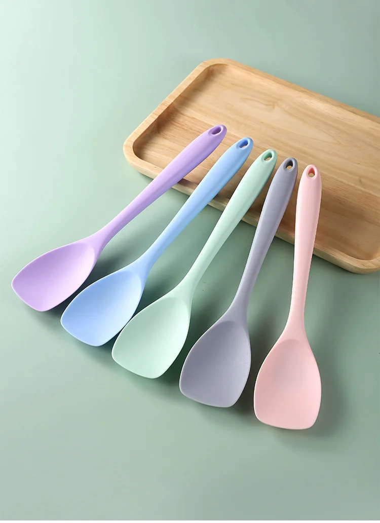 Description Picture 2 of itemSilicone Duck Tongue Shovel Food Grade Non Stick Butter Cooking Silicone Spatula Salad Mixing Scraper Cake Baking Tool