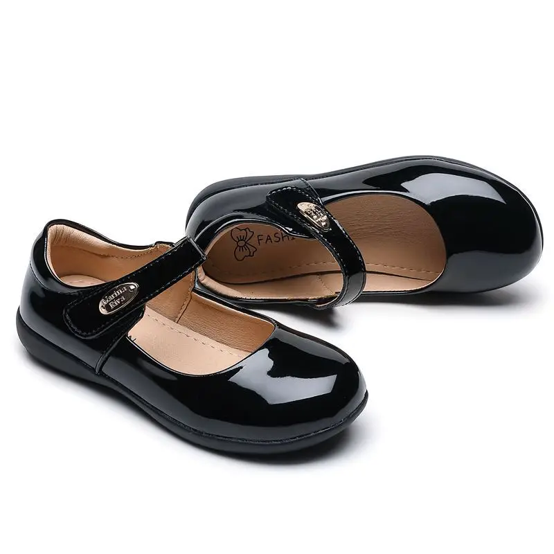 Рисунок 2 - Черные кожаные туфли для девочек