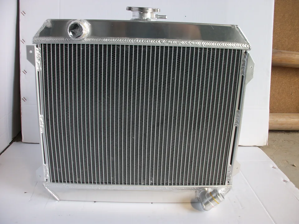 アルミラジエーター、ダットサン 510/521 ピックアップ/1600 1.6L
