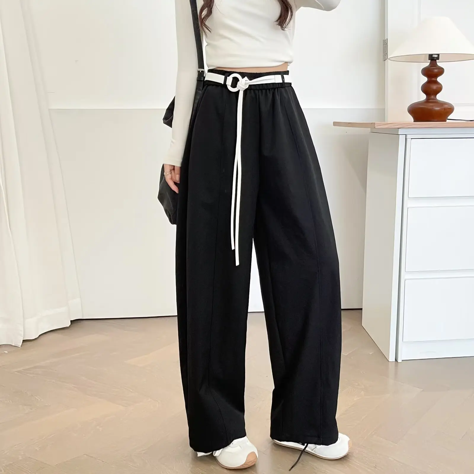 Plus Size Women's Wide Leg Pants 2025 Autumn New Style Stylish With Belt Solid Color Straight Trousers 2219