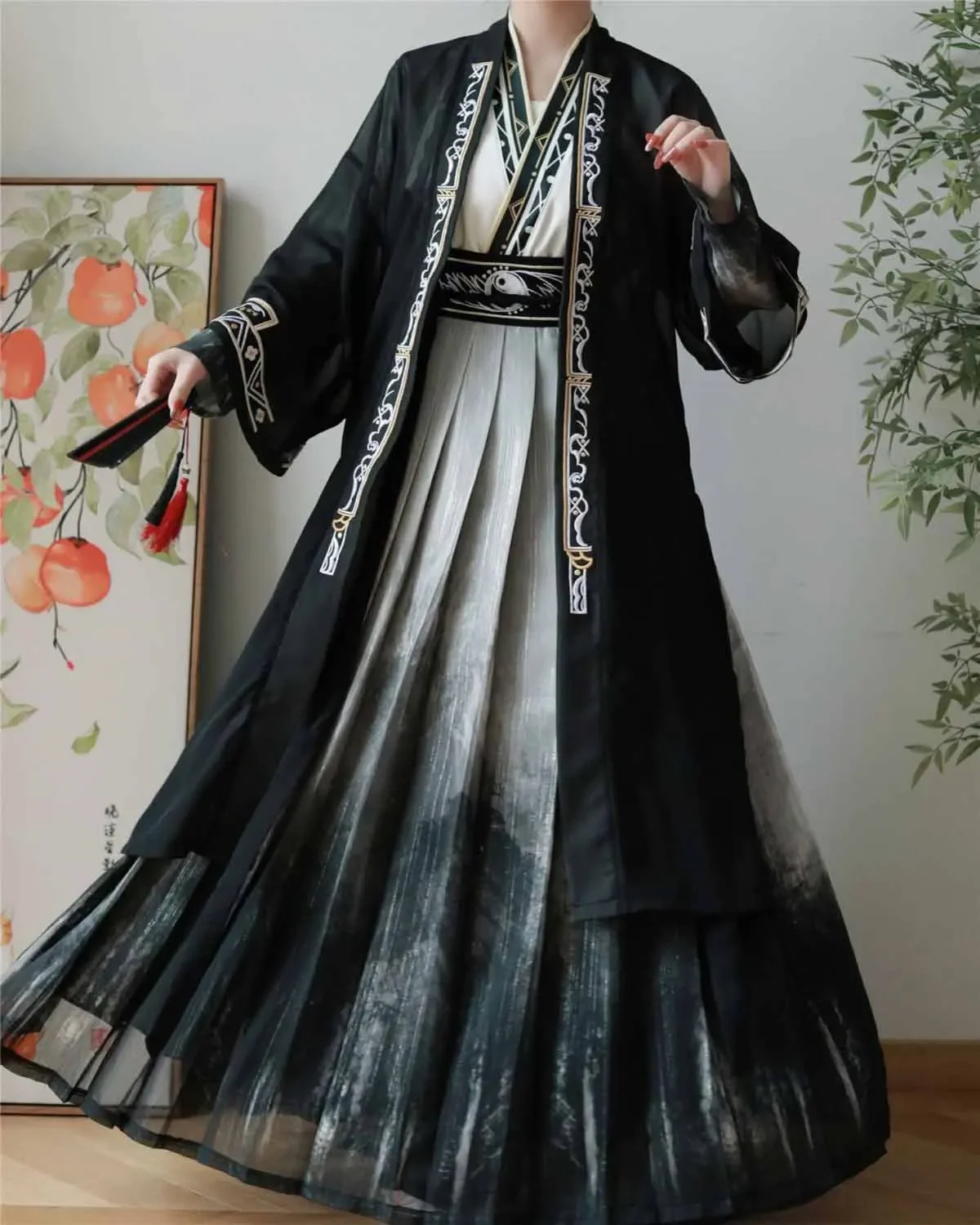 

Китайская женская традиционная вышивка Hanfu, градиентный черный женский костюм