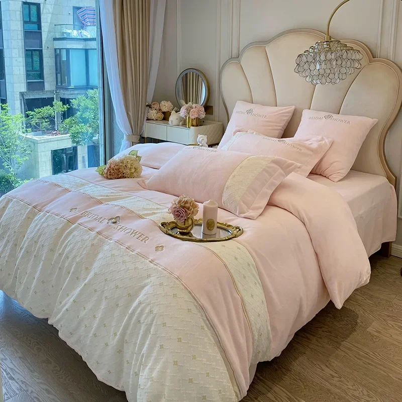 

Утолщенный Женский комплект из четырех предметов, романтичное одеяло с цветочной вышивкой и бисером, теплое постельное белье