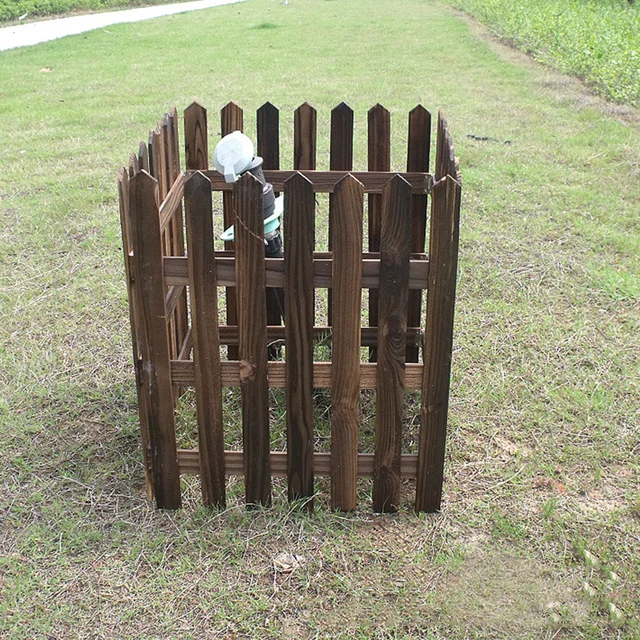 안뜰, 정원 및 기타 야외 공간에 안목적이고 우아한 터치를 더하는 DIY 나무 장식 야외 원예 식물 울타리