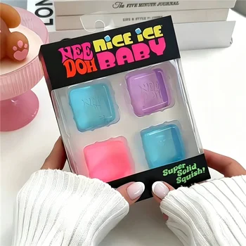 Needoh Nice Ice Baby Fidget Cube Set 4 Pezzi, Giocattoli Sensoriali Super Solidi e Non Tossici per ADHD e Autismo, Regalo