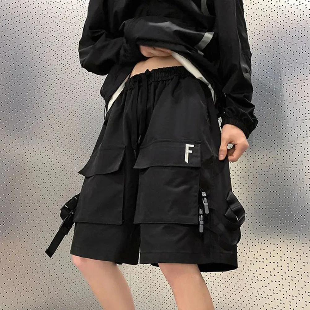 American Fashion High Street Functional Cargo Shorts Mens 2024 Summer Trendy Design Casual Quarter Pants Loose Straight Pants