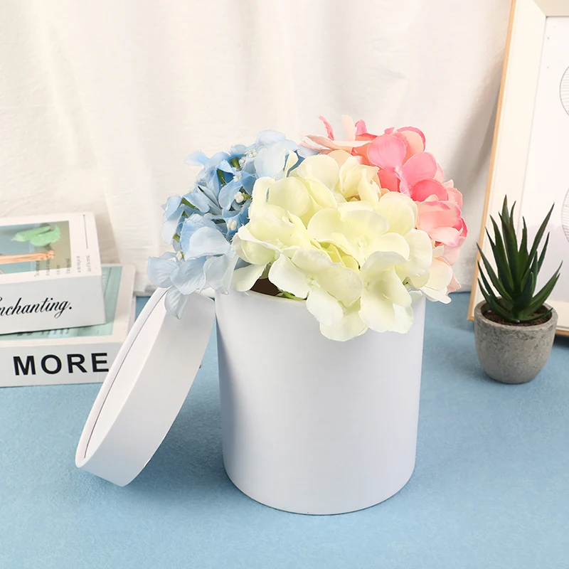 14x15cm Round Flower Paper Boxes Lid Hug Bucket Florist Gift Packaging Box Portable Gift Candy Bar Boxes Party Wedding Supply