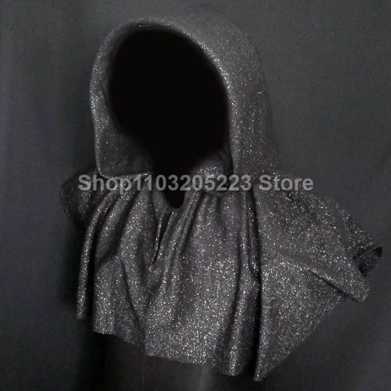 

Dressed up as a terrifying cape for Halloween, shining cape cosplay, and terrifying role-playing costumes around the movie