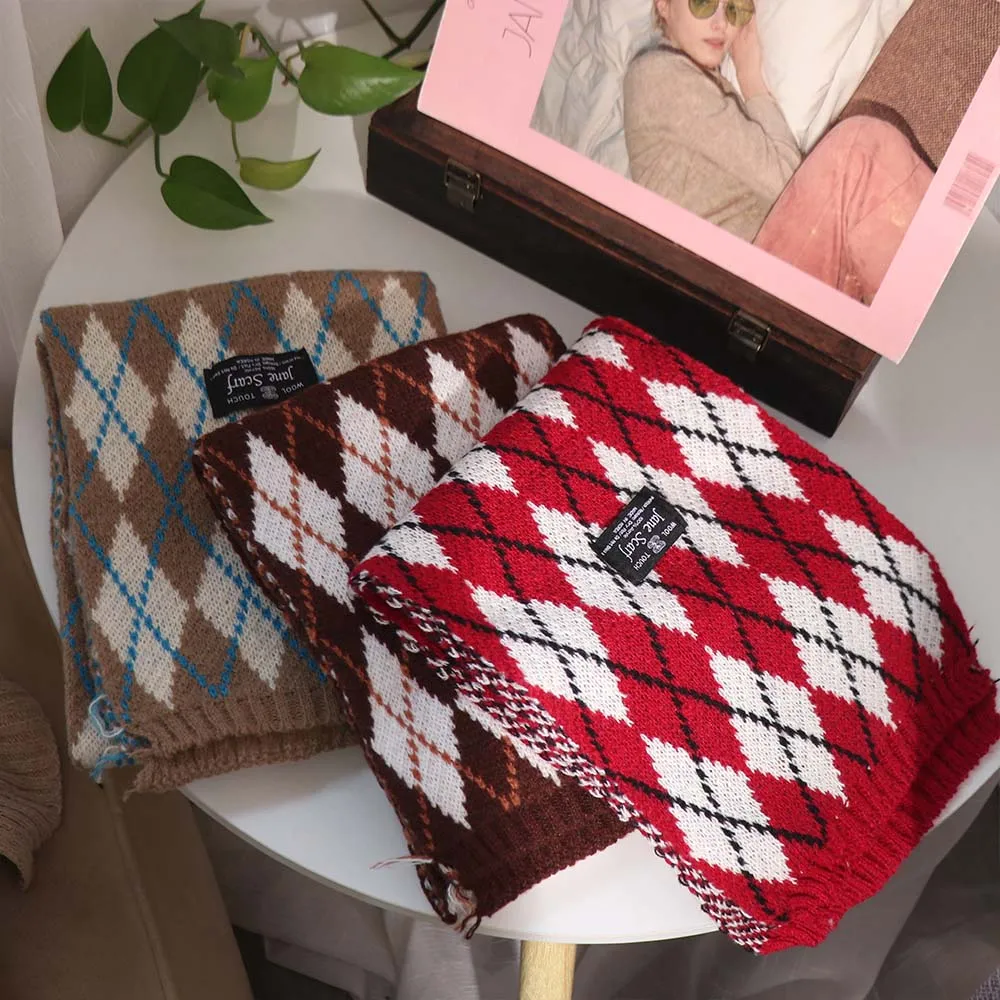 Elegant Korean Style Diamond Check Scarf Thickened Plaid Y2K Checkered Scarf Warm Long Winter Cashmere Shawl Unisex