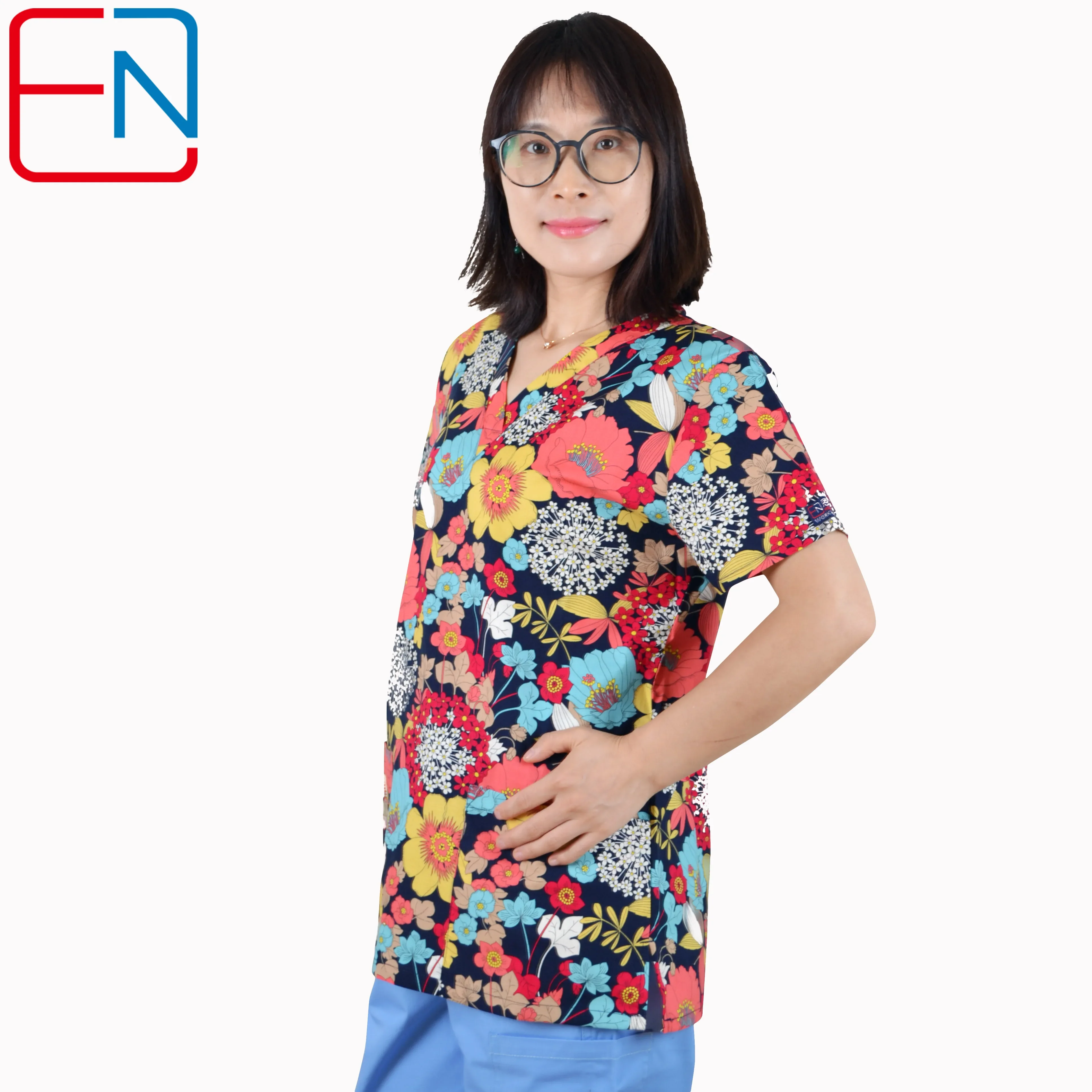 Brand scrub uniform tops for women in 100% print cotton 4 pockets,XXS-5XL