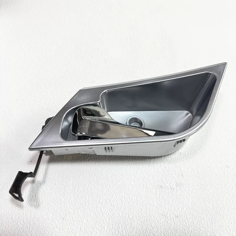 Sinotruk Howo T5G SITRAK 핸들용 원래 부품 도어 내부 버클 812W62680-1121 812W62680-1122