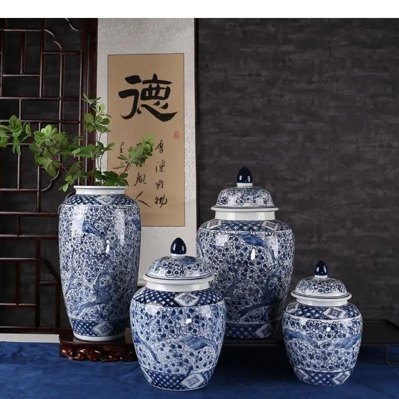 

Flower and Bird Painted Blue and White Porcelain Jar Ceramic Storage Jars with Lids Vintage Tea Caddy Candy Pots Sealed Jar