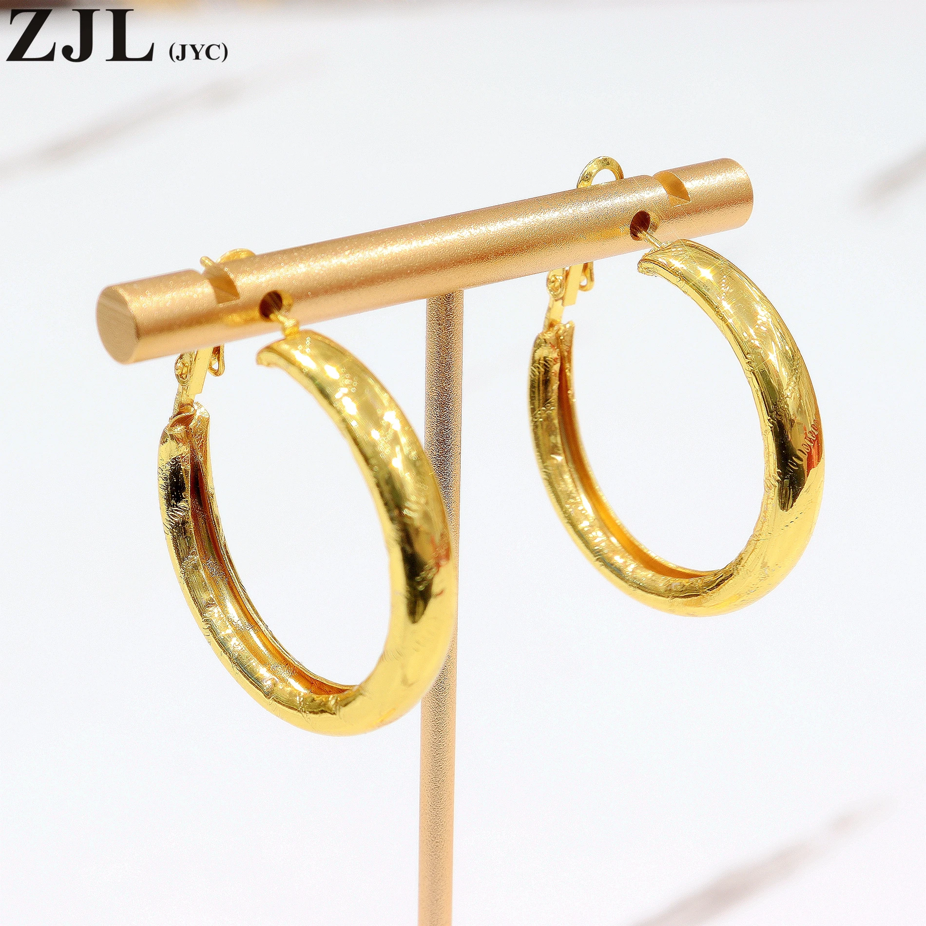 

Exaggerate Big Smooth Circle Hoop Earrings Simple Party Round Loop Bijoux for Women Jewelry