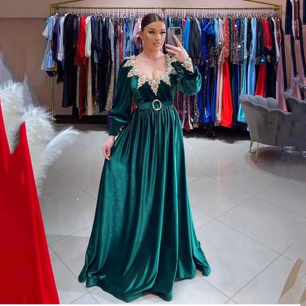 

2023 Green Velour Evening Dresses For Women Party Occasion Dress Beaded Lace Square Neck Prom Dress Long Sleeves Celebrity Dress