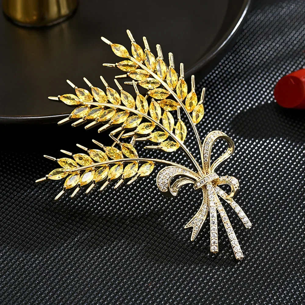 Gorgeous Barley Leaf Shiny Yellow CZ Dubai Gold Color Brooches for Women Banquet Pins Clothing Jewelry Accessories