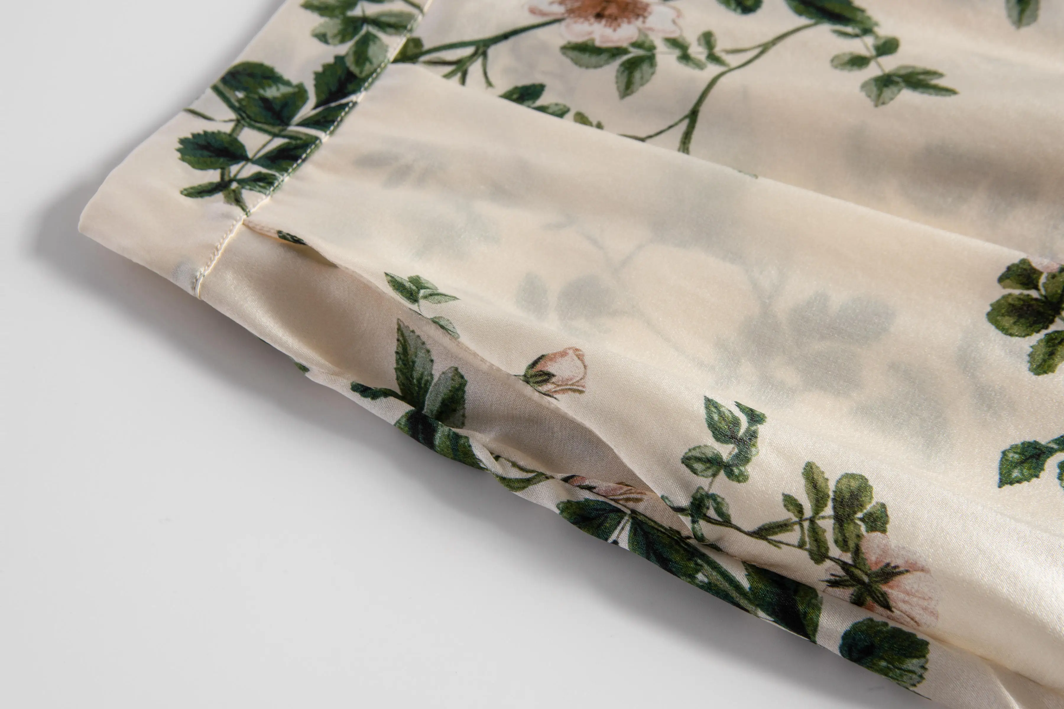 2024 Summer Cool Shorts 19MM 93%Natural Mulberry Silk Elastic Plain Satin Elastic Waist Pocket Design Casual Printing Pants