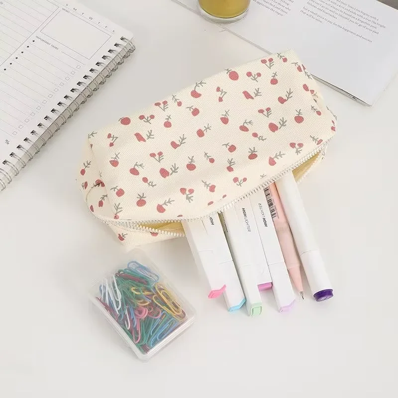 1pcs 크리 에이 티브 크림 꽃 연필 케이스 대용량 편지지 보관 연필 상자 학생을위한 다기능 보관 가방