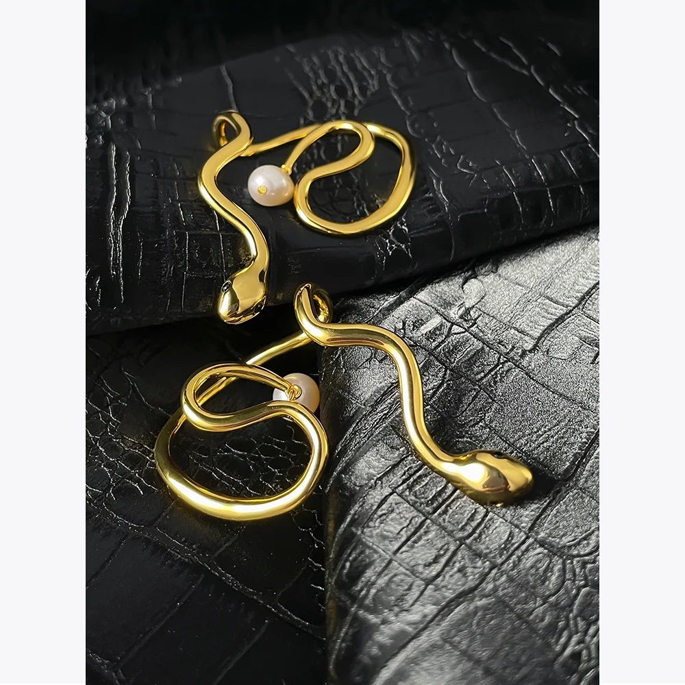 ENFASHION Snake Natural Pearl Ear Cuff Gold Color Earrings For Women Fashion Jewelry Animals Pendientes Friends Gifts E221379