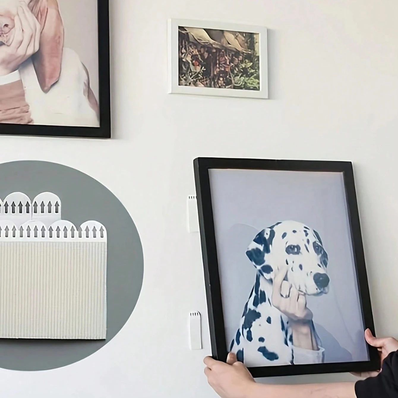 12pcs-Traceless and easy to pull adhesive Velcro for fixing photo frames, hanging pictures without leaving any adhesive