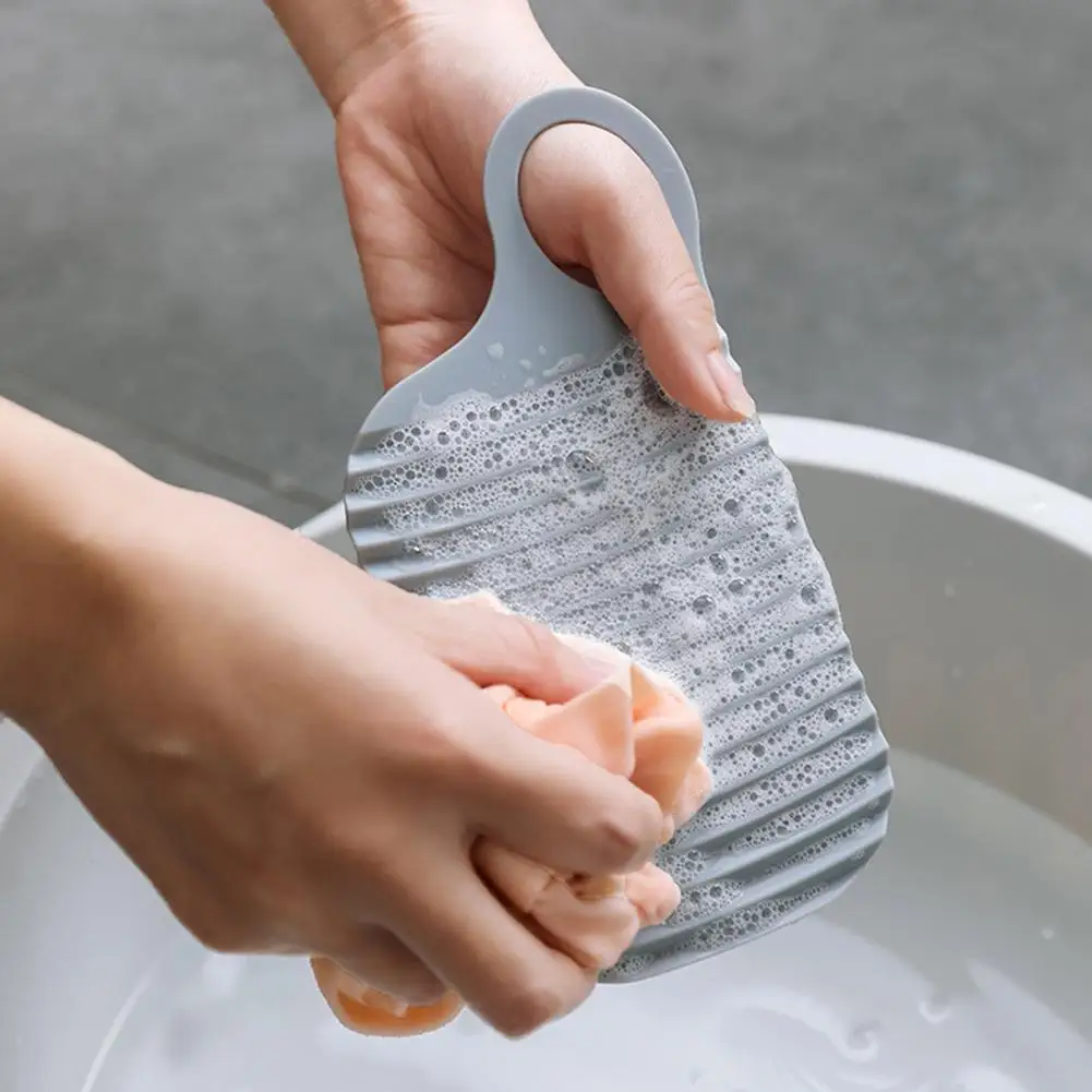 Modern Wash Board Hanging Design Non-slip Plastic Mini Hand Wash Scrubboard