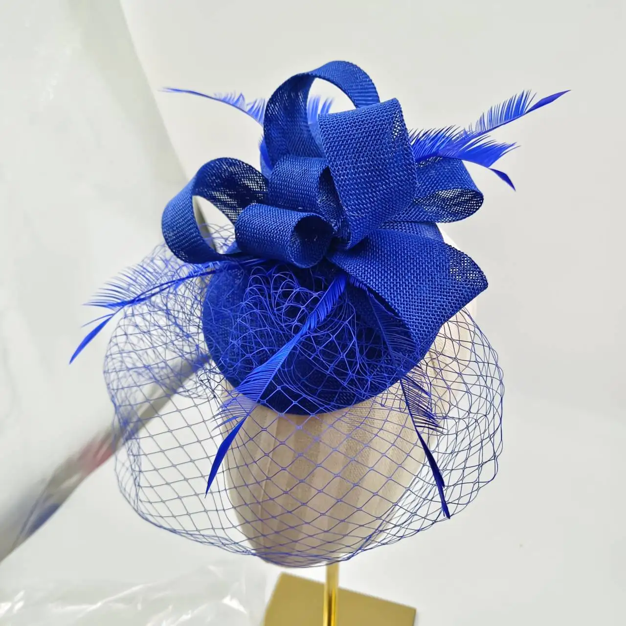 Hüte Fascinators Frauen Hut Sommer Italien Sinamay Hut Kirchenhut Vintage Hepburn Mode Hut Stoff Leinenmischung verziert Hut – Detail 33