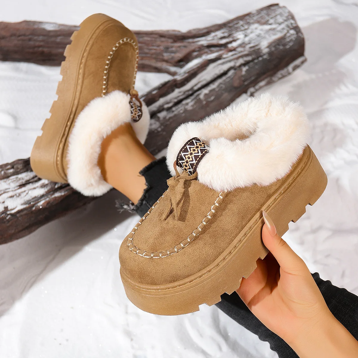 Fleece Neck Snow Boots Winter 2025 New Round Toe Suede Sleeve Platform Sole Non-slip Wear-resistant Cotton Shoes