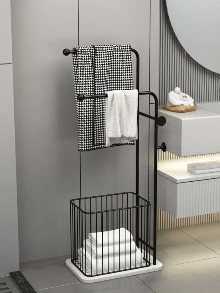 *Simple black and gold light luxury towel rack Floor-to-ceiling bathroom towel rack