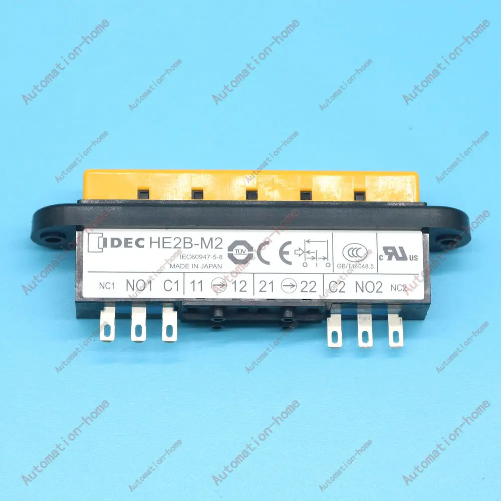 

1PC brand NEW IDEC ENABLING SWITCH HE2B-M2 SPOT STOCKS #YP1