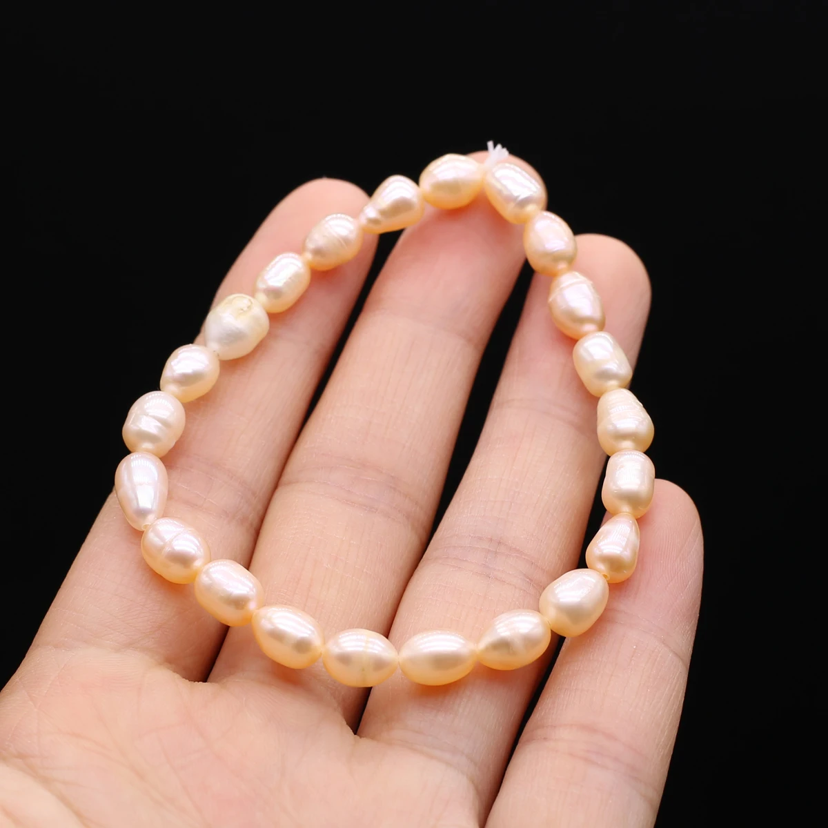 Natural Freshwater Pearl Elastic Bracelet [Ambilight] Pink and White  Two-color Pearl Valentine's Day Gift - Shop Greenleaf Cat Bracelets - Pinkoi
