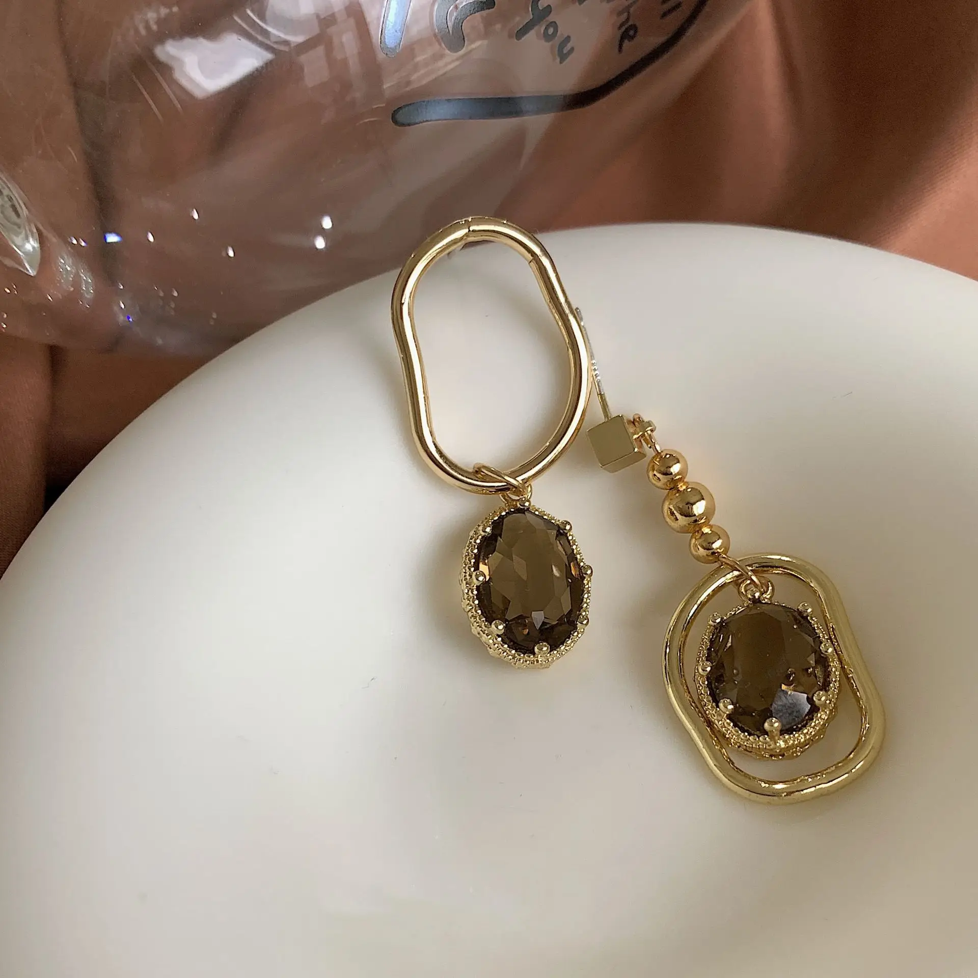 Vintage Tawny Zircon Crystal Earrings 8d255f28538fbae46aeae7: ED0273-1