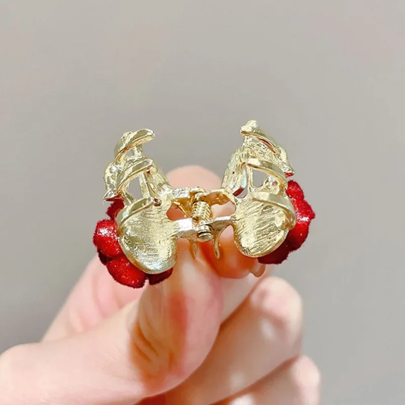 Рисунок 6 - Отправьте зажимы с двумя розами