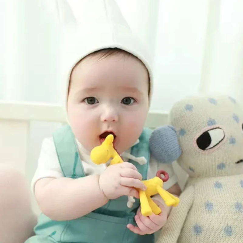Food Grade Baby Teething Silicone Giraffe Teether BPA-free Cartoon-shaped Safe Teething Gel Newborn Baby Chew Training Toys