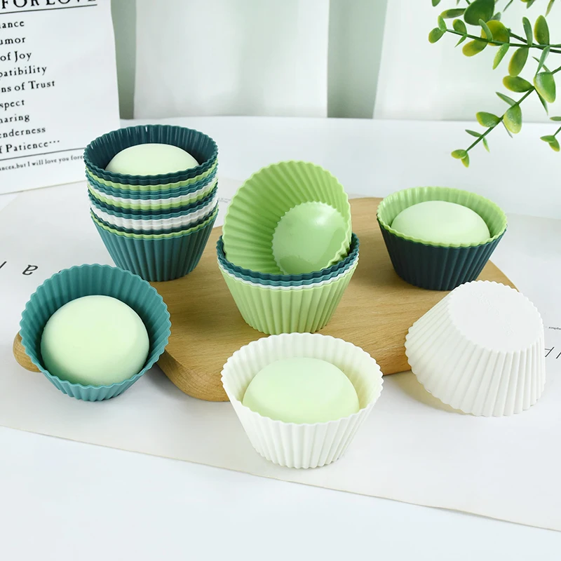 

12pcs Silicone Cake Cup Muffin Cupcake Molds Nonstick Heat Resistant Reusable Silicone Hear CupCake Baking Mold Party Decoration