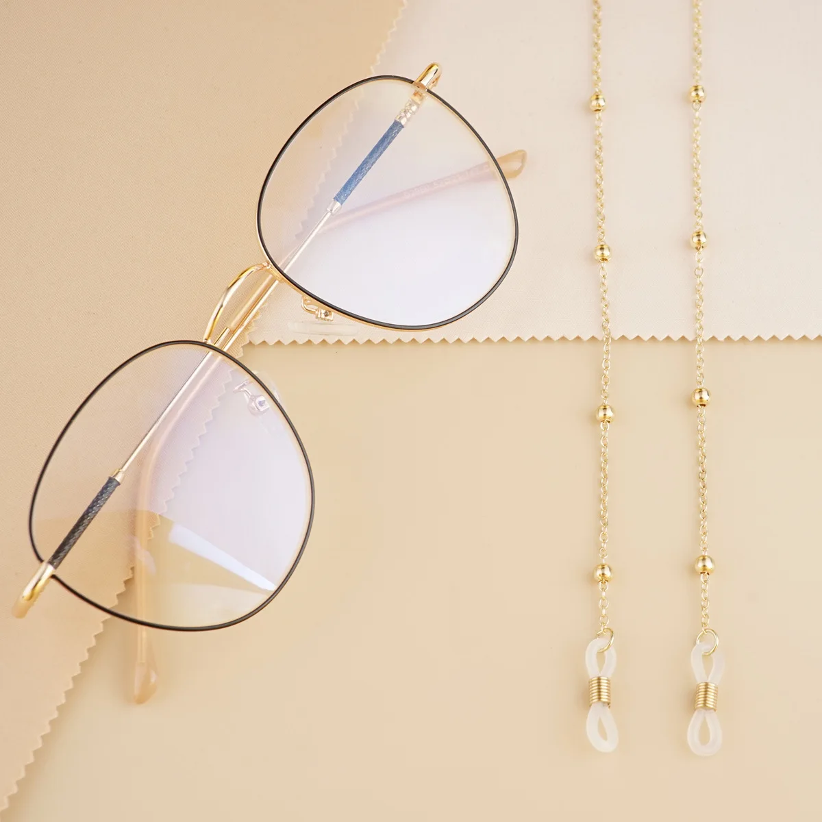 Fashion Metal Men women Eyeglass Chains Sunglasses Reading Beaded Glasses Chain Eyewears Cord Strap Rope female glasses chain BEST SELLERS Fashion Metal Men women Eyeglass Chains Sunglasses Reading Beaded Glasses Chain Eyewears Cord Strap Rope female glasses chain BEST SELLERS