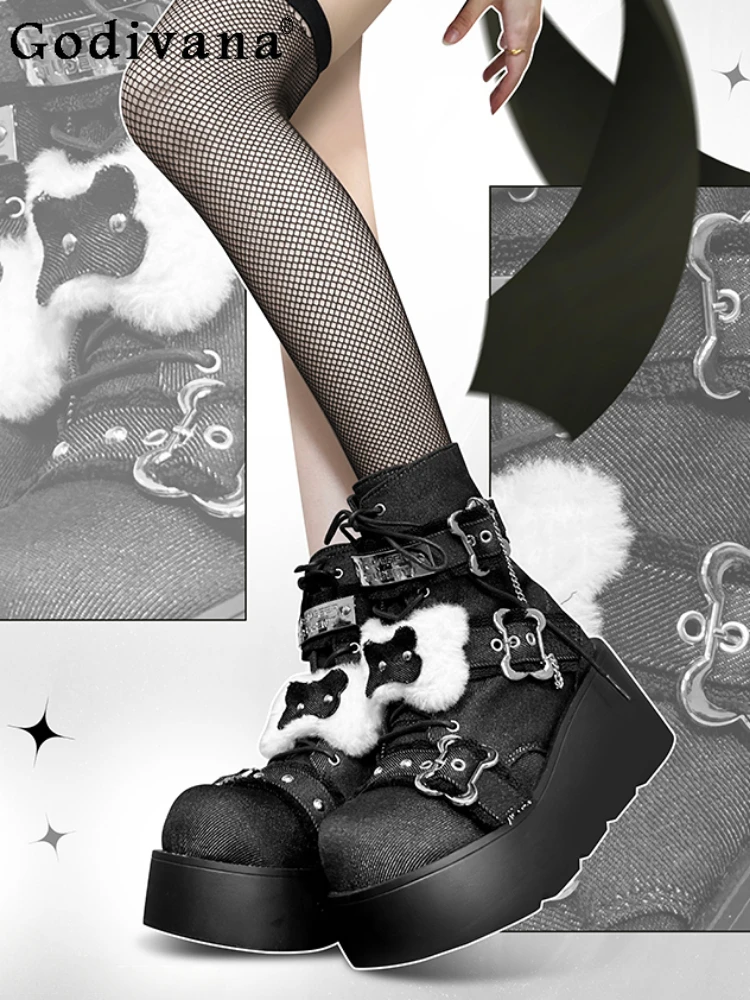 

Punk Y2K Fashion All-Match Denim Short Boots Autumn Winter Gothic Round Toe Thick Bottom Plush Rivet Metal Chain Short Boots