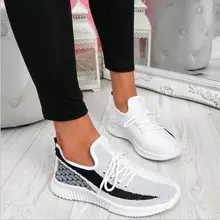  Wmoen Sneakers 2022 New Spring Mesh Breathable Female Casual Sport Shoes Laceup Couple Shoes Solid Color Light Soft Bottom Style 