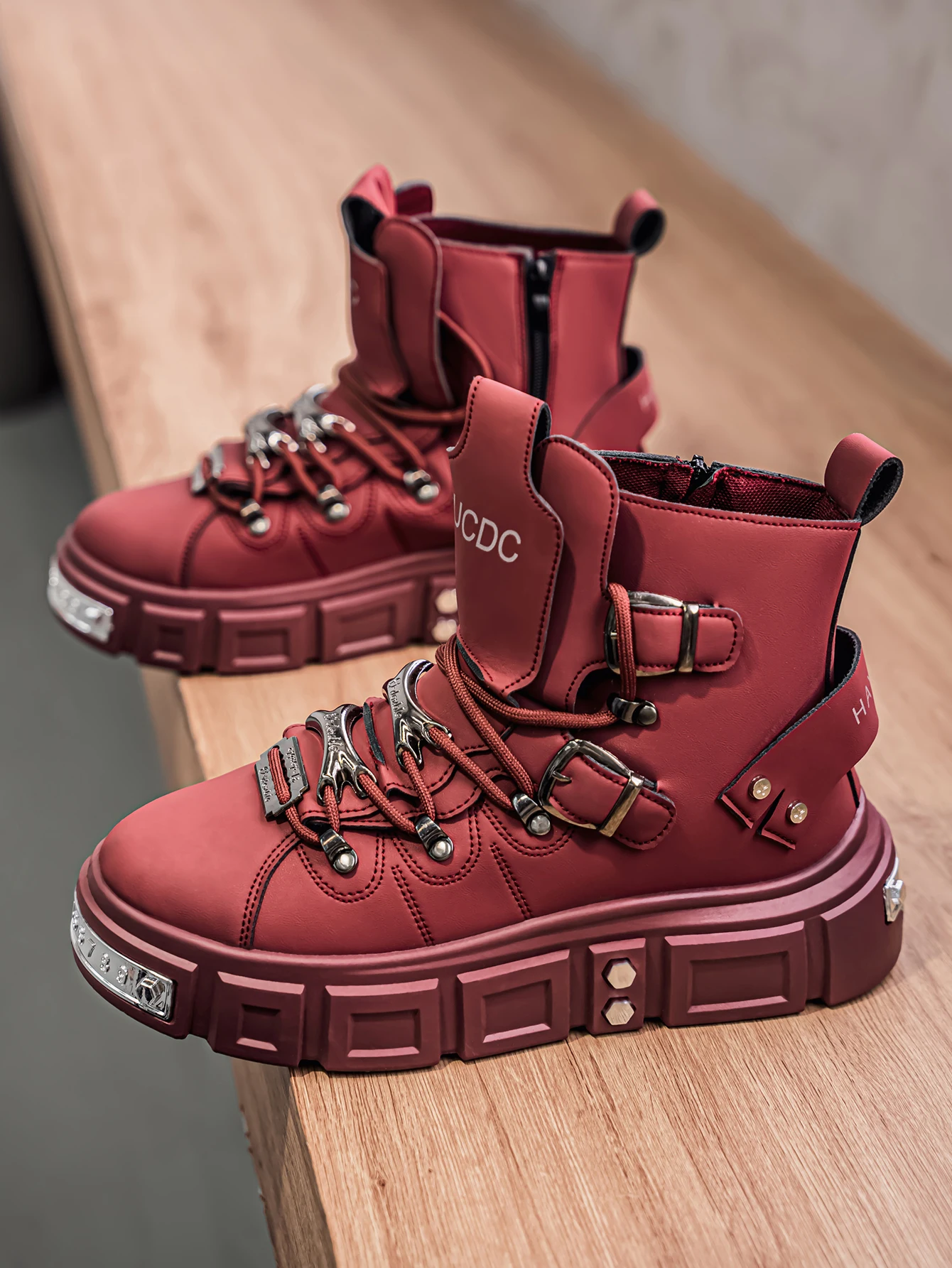 Men's Hip Hop Punk Rock Rivet Shoes Outdoor Motorcycle Gothic