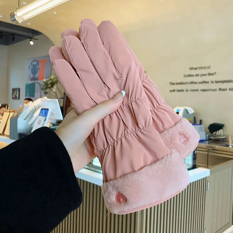 Winter thickened warm waterproof gloves female autumn and winter cashmere windproof and cold cute Korean version of cycling and