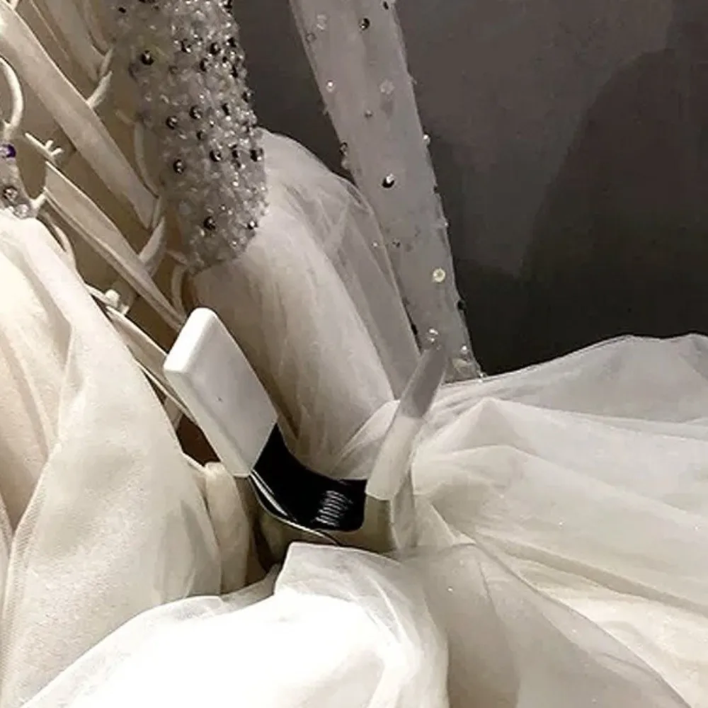 다용도 A형 금속 스프링 클립 미끄럼 방지 고무 헤비 듀티 클램프 웨딩 드레스 배경 장식 정원 가꾸기 고정용