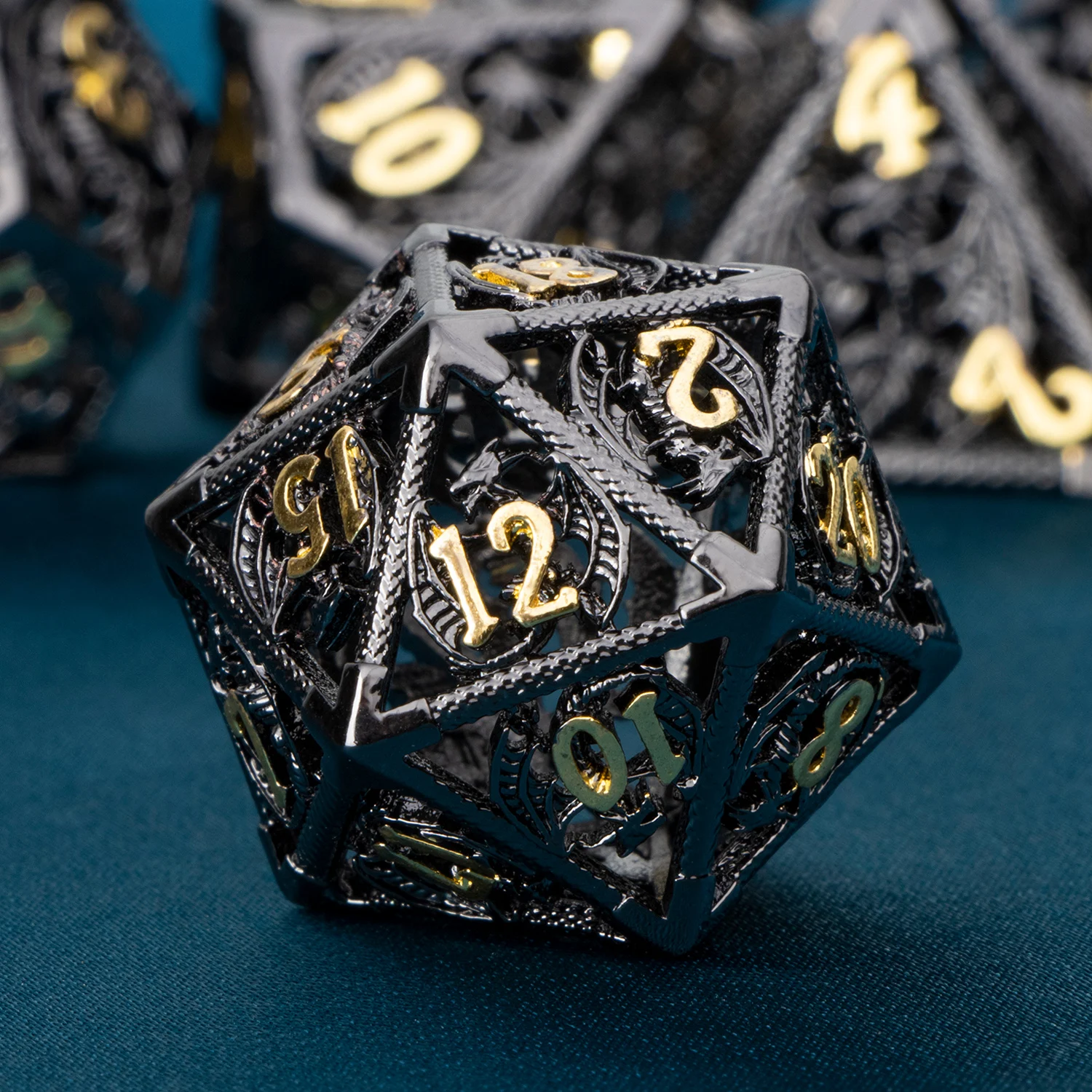DND Metal Dice Set Dungeon and Dragon Gifts Hollow D&D Dice Set RPG Large Polyhedral Role Playing D20 D12 D8 D6 game dice,dice set