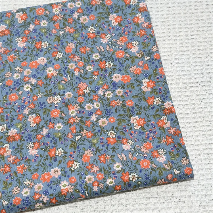 Luxurious Pure Cotton Twill Fabric with Floral Design - Perfect for Crafting Quilts and Baby Bedding