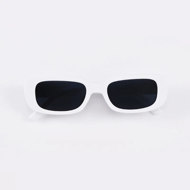 Chic Vintage-Inspired Green Square Sunglasses with UV400 Protection