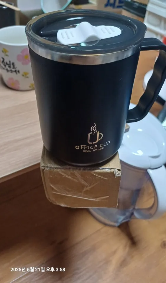 500ml/17oz 304 Stainless Steel Water Bottle Double Layers Coffee Mug Milk Cup With Plastic Lid And Handle photo review
